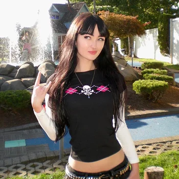 Женская футболка Harajuku с графическим принтом черепа, кавайная короткая Панк-сексуальная уличная Корейская детская футболка, эстетичный топ для девочек
